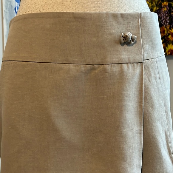 Giorgio Armani Straight Skirt - Picture 2 of 15